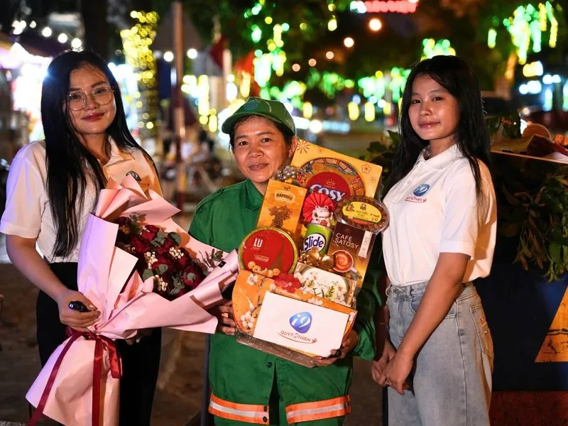 Chọn phiên bản và tải về ứng dụng 777bet