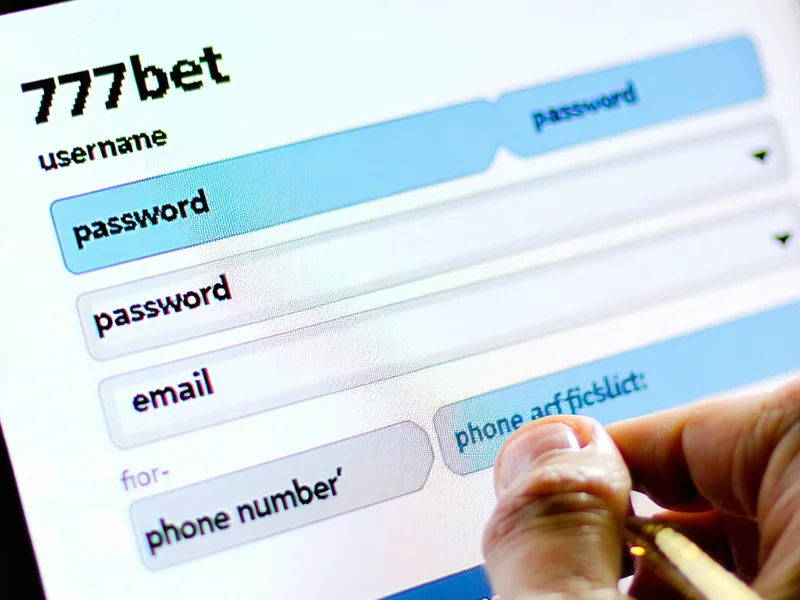 Nhấp vào nút Đăng ký trên giao diện 777bet